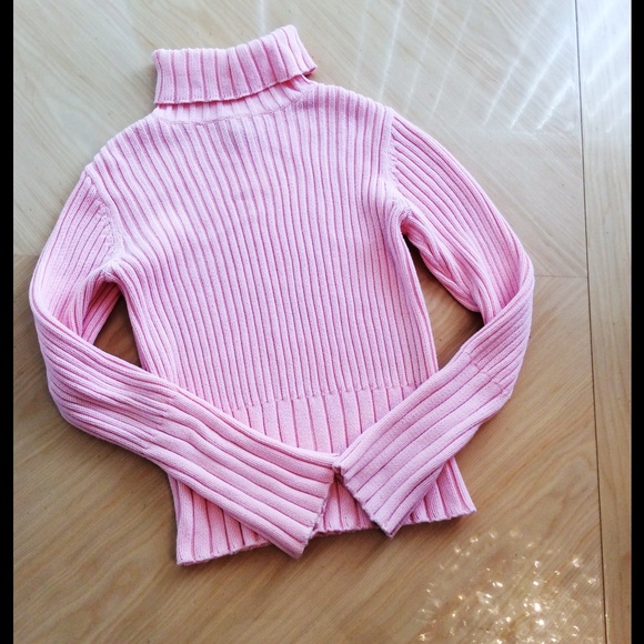 Sweaters - Turtleneck Sweater