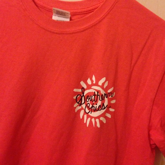 "southern chics" tee