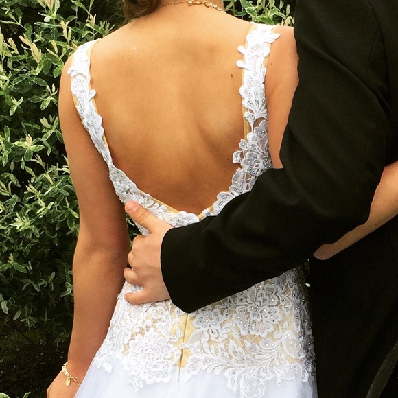 Prom dress - Picture 2 of 4