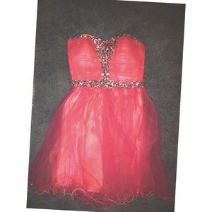 homecoming / formal dress