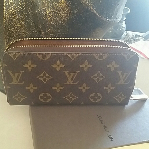 Louis vuitton zippy wallet
