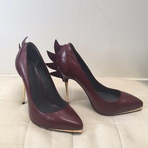 Monika Chiang Croc Mohawk Pump