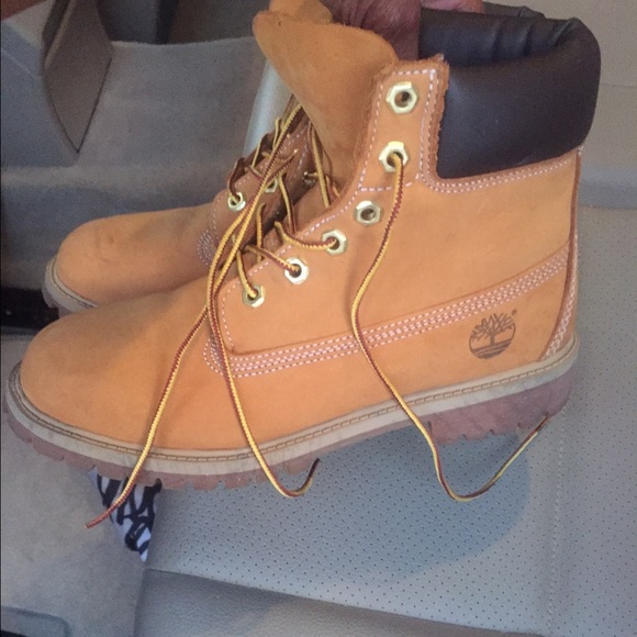 Wheat timberland boots I don't trade! - Picture 2 of 4