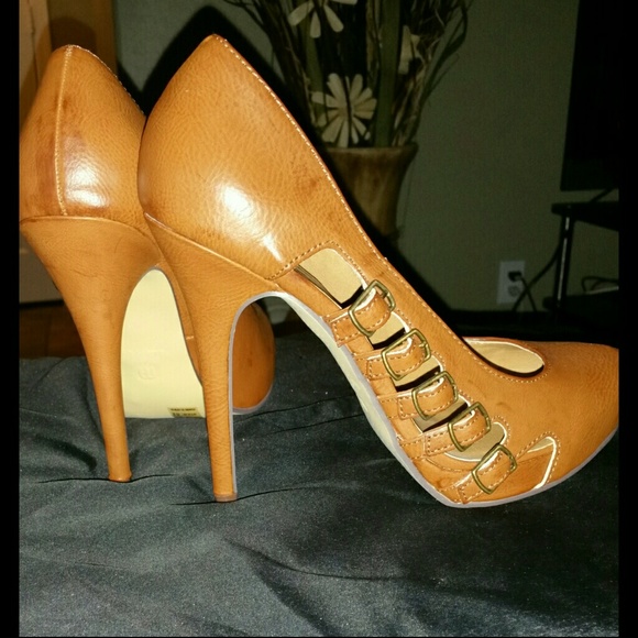 Michael Antonio Brown Leather Heels