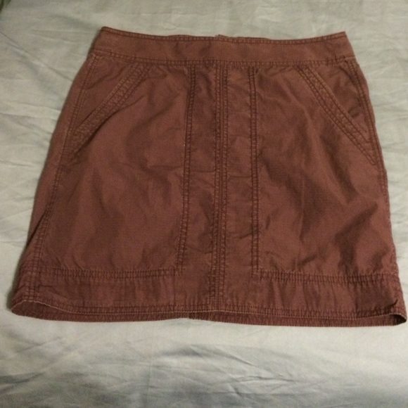 Wine-colored Skirt - Picture 2 of 3