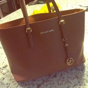 Michael Kors Multifunction Tote - Luggage color