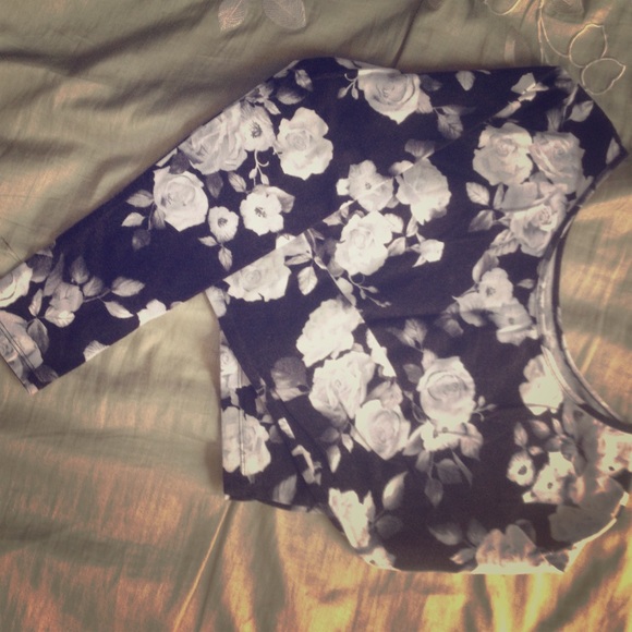 Forever 21 florical crop top