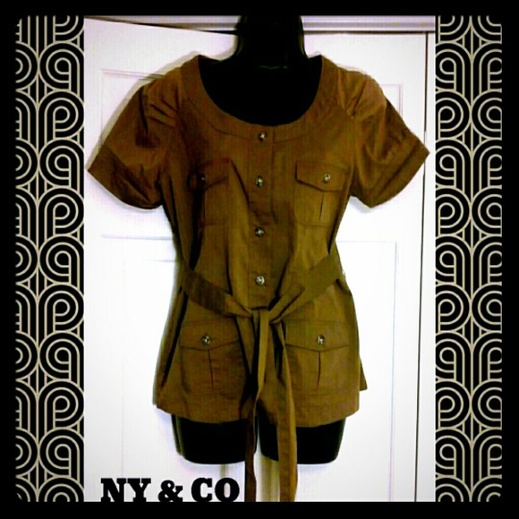 New York & Company Tops - NWOT NY & CO SHORT SLEEVE BUTTON UP TOP