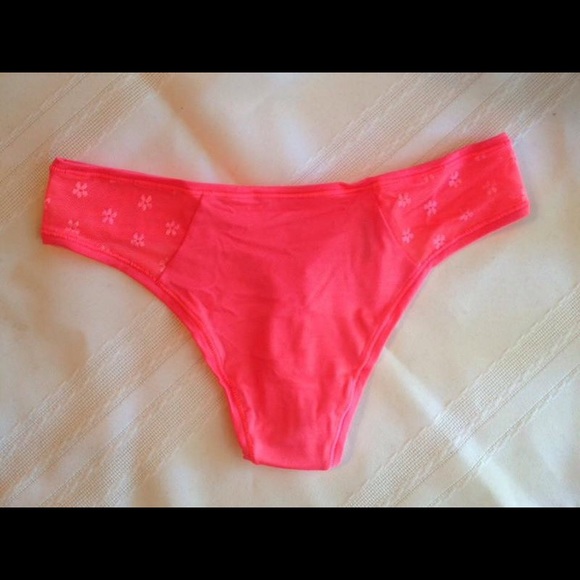NWT Small VS Hot Pink Thong