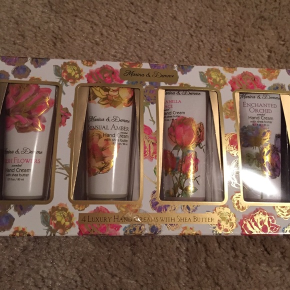 Lotion set - Picture 2 of 2