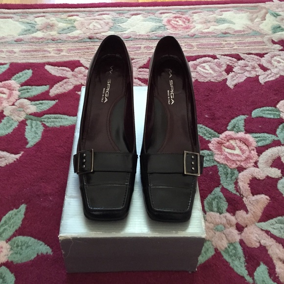 Via Spiga black leather pump
