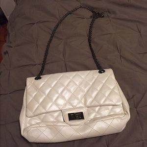 White leather chained handbag