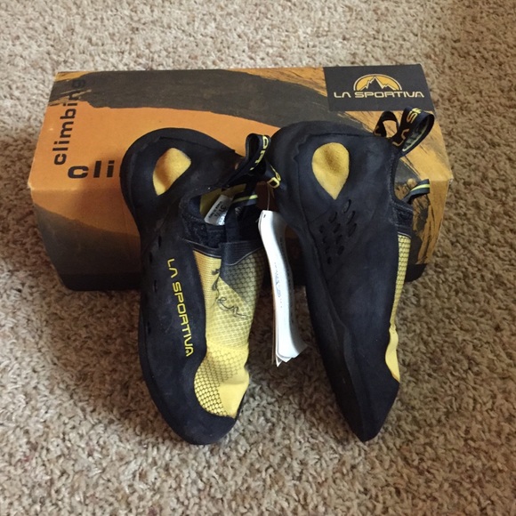 New La Sportiva climbing shoes. Size 37 1/2