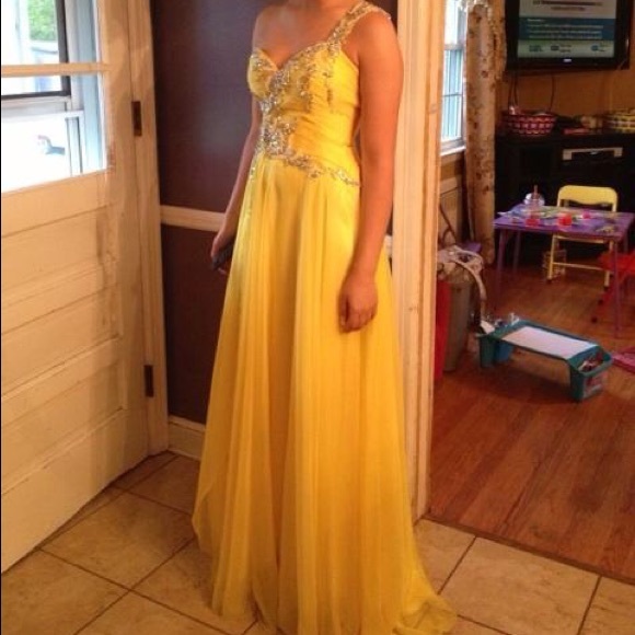 Yellow prom dress
