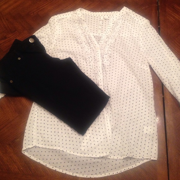 Lauren Conrad polka dot bottom down shirt