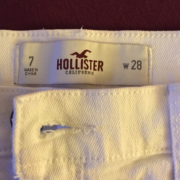 White Hollister shorts - Picture 2 of 3