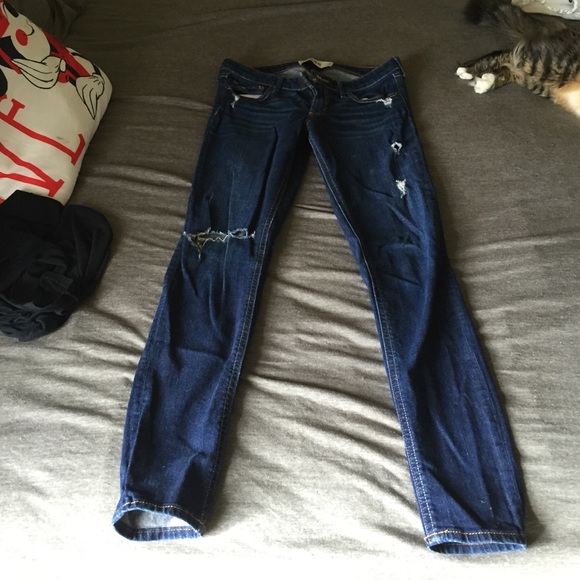 Dark ripped hollister super skinnies