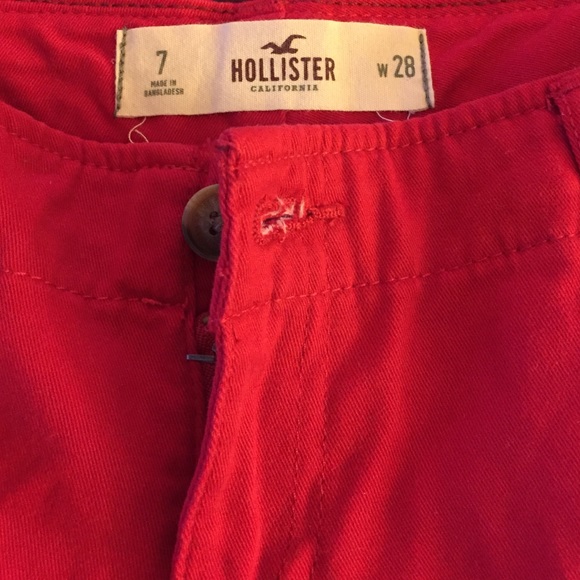 Read Hollister shorts - Picture 2 of 3