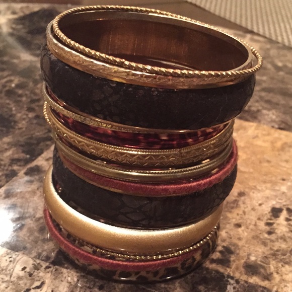 15 piece Gold/Leopard Costume Bangle Bundle