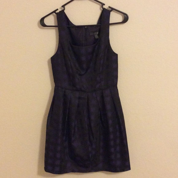 Forever 21 black purple square fade design dress