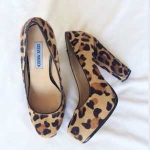 Steve Madden leopard pumps
