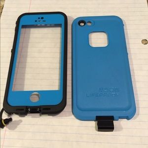 iPhone 5 life proof case