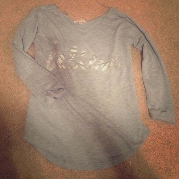 Perfect 3/4 sleeve comfy tee!