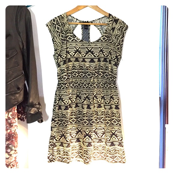 🚫SOLD🚫Tribal print dress