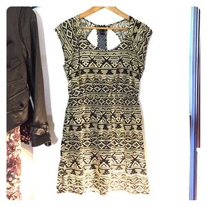 🚫SOLD🚫Tribal print dress