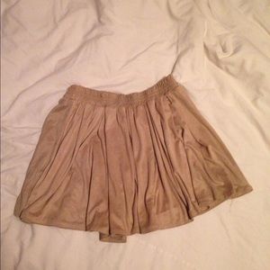 Brandy Melville soft beige skirt