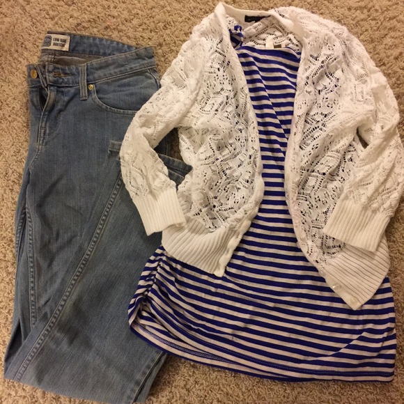 Lot of 3 women girl outfit/jeans size 4
