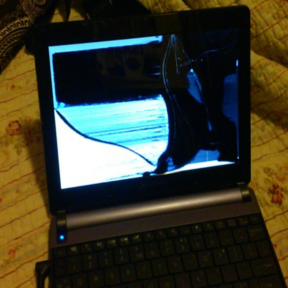 GATEWAY mini laptop - Picture 3 of 4