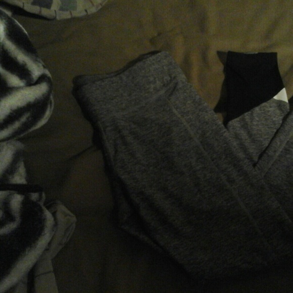 Vs pink ultimate yoga leggings