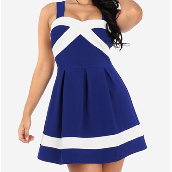 HPx2! Cute blue and white skater dress! - Picture 2 of 4