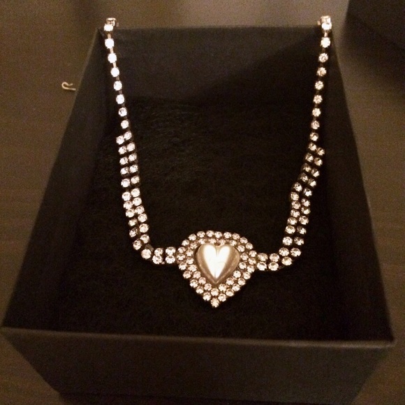 💖Host pick💖 Vintage heart /rhinestone necklace