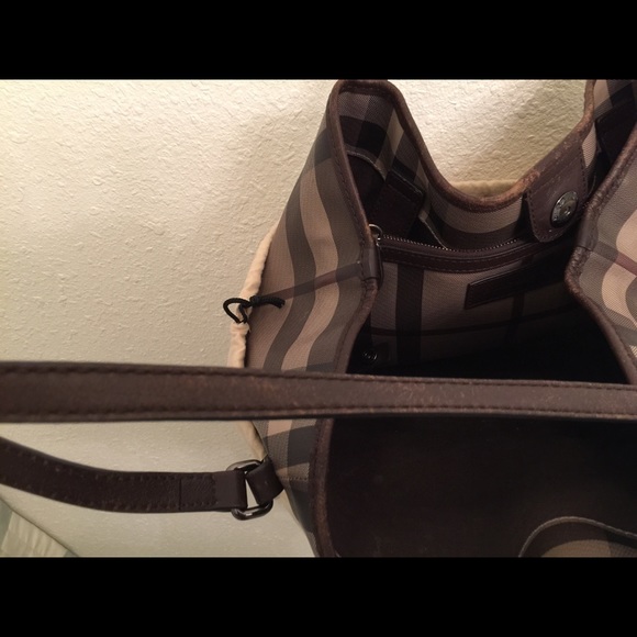 Burberry handbag - Picture 3 of 4