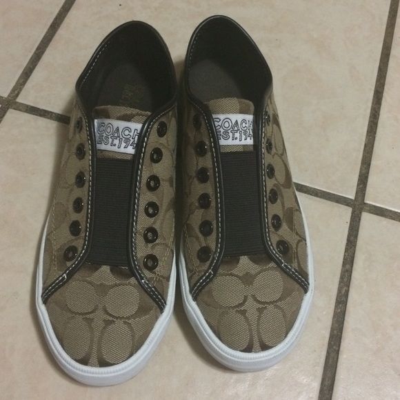Coach sneakers. Size 8
