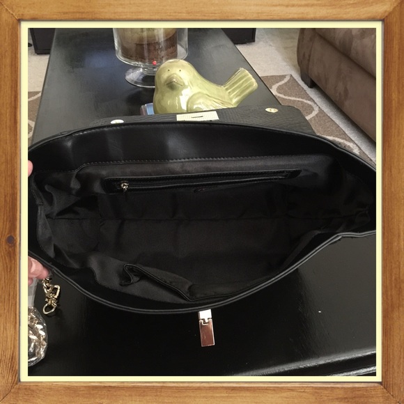 Purse - Picture 2 of 3