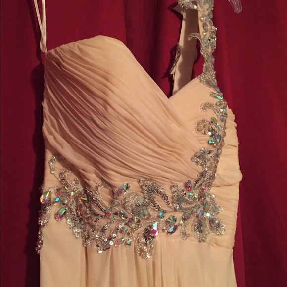 Prom Dress - Picture 2 of 4