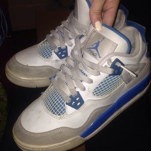 Blue and white Jordan's exactly how they look.