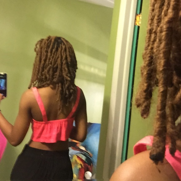 Pink crop top - Picture 2 of 2