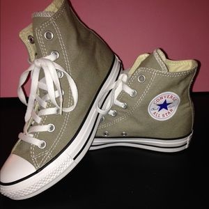 💥💥Light Grey Converse💥💥