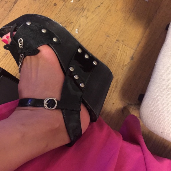 platform - Picture 2 of 2