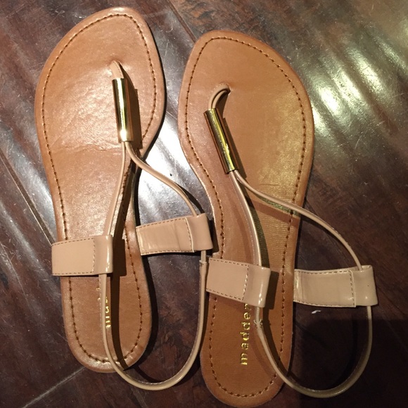NWOT - Madden Girl Nude Sandals - Picture 4 of 4