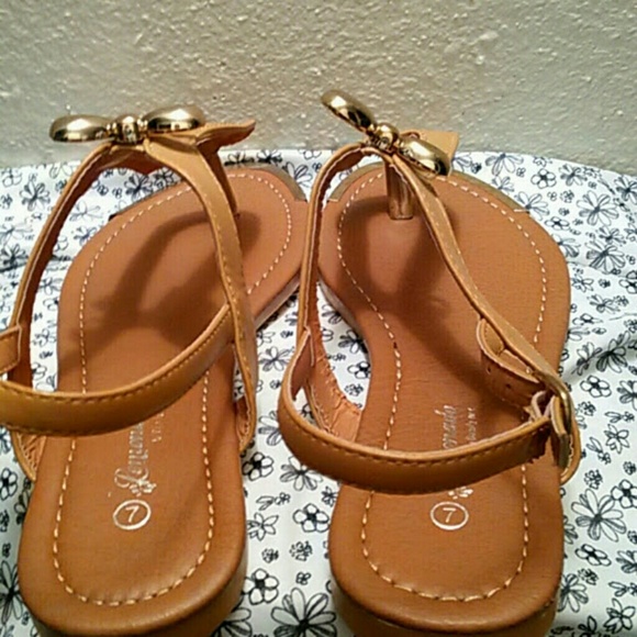 Sandals - Picture 3 of 3