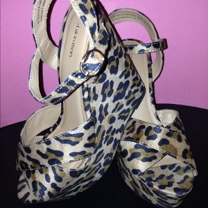 🌸🌸 Leopard Wedges 🌸🌸