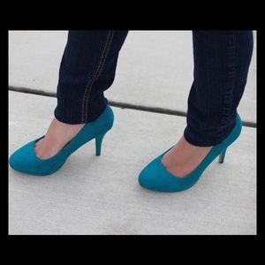 Forever 21 Green Suede Pumps -0nly worn once