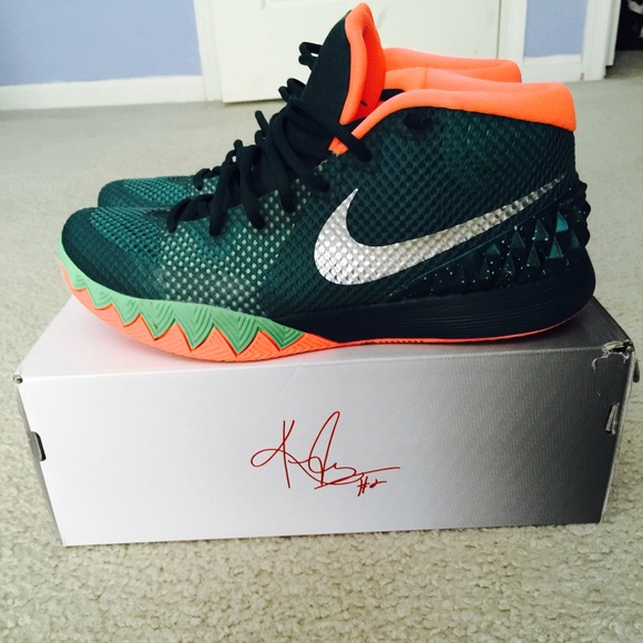 Nike Shoes - Size 11.5 9.7/10 condition