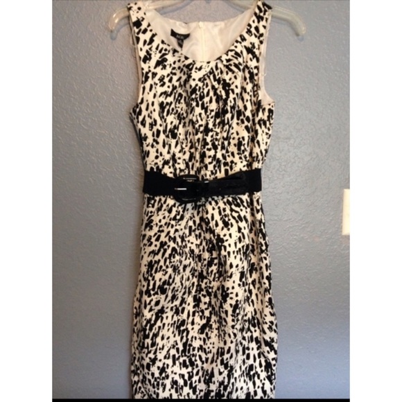 Black and white dress - Picture 1 of 3