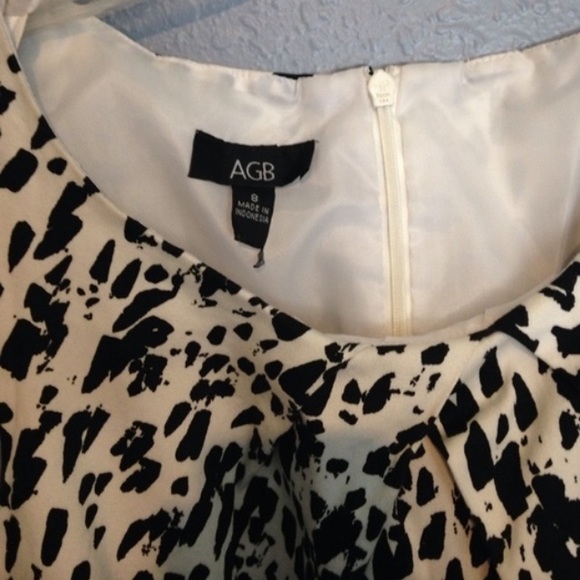 Black and white dress - Picture 2 of 3